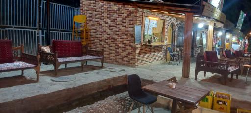 عکس کافه فست فود هات لند