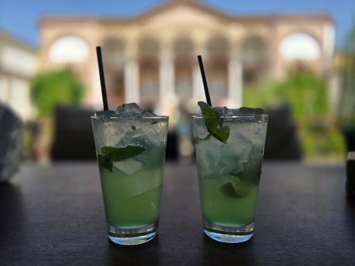 عکس هتل بوتیک عمارت سرخه ای