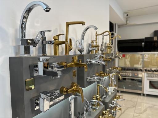 عکس نمایندگی شیرآلات قهرمان فرامرزی