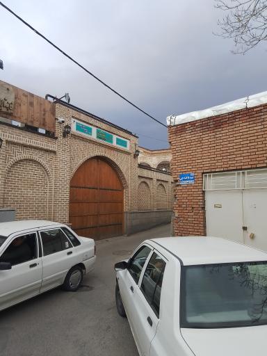 عکس هتل بوتیک عمارت سرخه ای