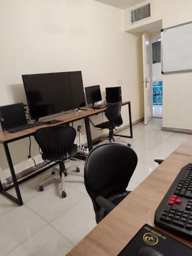 عکس آموزشگاه تراشه شعبه سوم