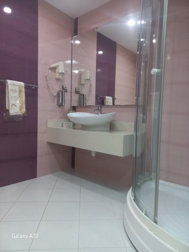 عکس هتل آپارتمان ستاره آرمان توس