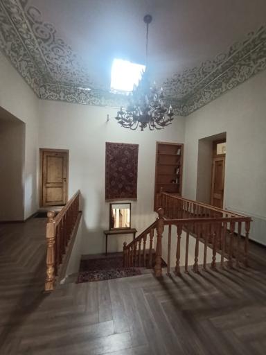 عکس هتل بوتیک عمارت سرخه ای