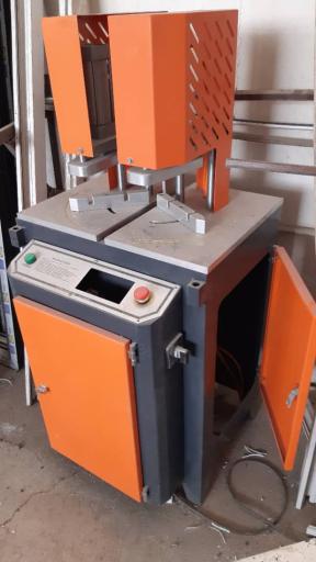 عکس آقای صنعت خاورمیانه