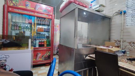 عکس غذاخوری شاندیز