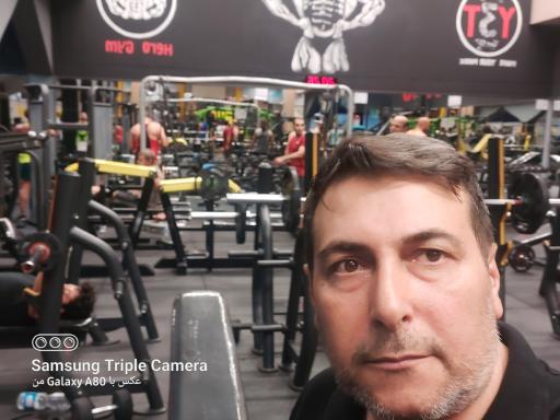 عکس باشگاه ورزشی هیرو