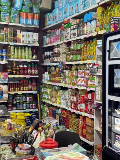 عکس سوپر مارکت ستاره لیلان