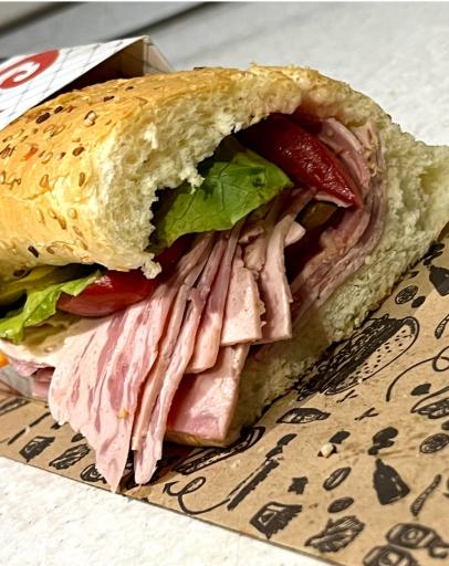 عکس کافه گیم آنفیلد