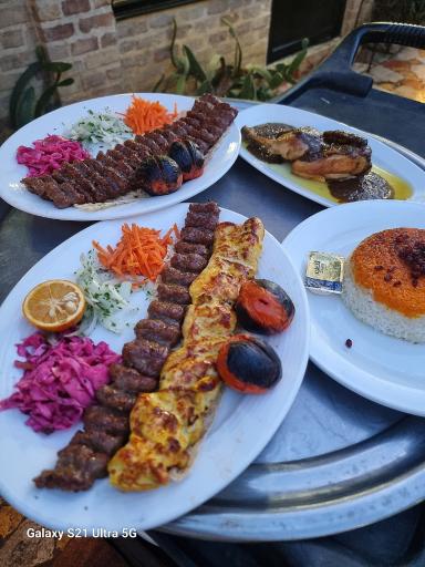 عکس رستوران سنتی شو