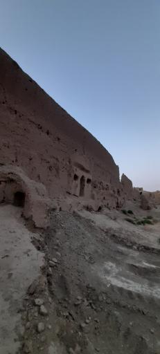 عکس قلعه کهنه زعفرانیه