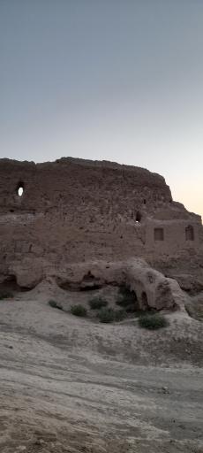عکس قلعه کهنه زعفرانیه