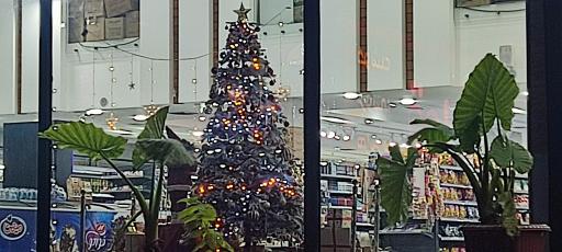 عکس هایپر مارکت قوام