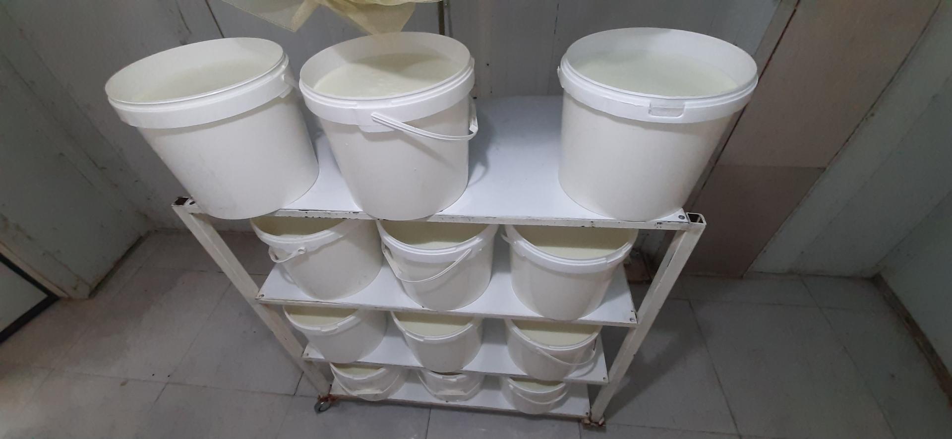 عکس تولیدی و فروشگاه پدر خوب 