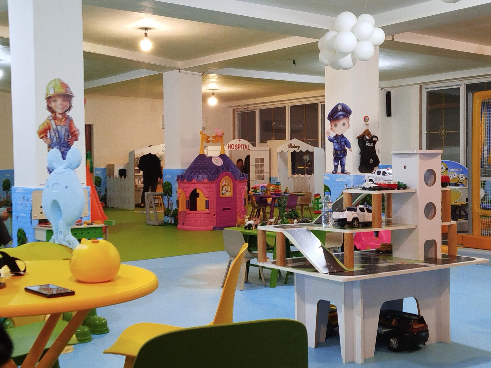 عکس خانه بازی کوکوملون