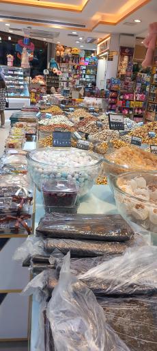 عکس شیرینی و آجیل لادن طوبی