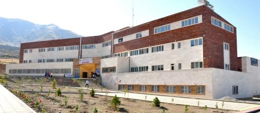 عکس دانشکده پزشکی دانشگاه علوم پزشکی البرز