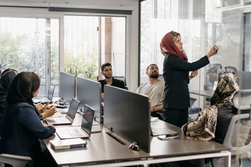 عکس شرکت پی بار (فناوران هوشمند راهی نو)