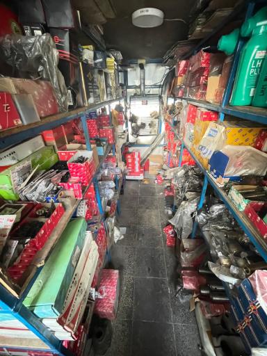 عکس فروشگاه و تعمیرگاه ماشین آلات صنعتی و کشاورزی روشن ضمیر