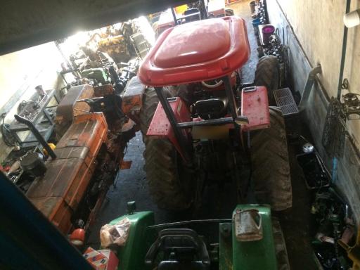 عکس فروشگاه و تعمیرگاه ماشین آلات صنعتی و کشاورزی روشن ضمیر