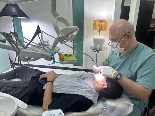 مطب دکتر محمد علی نجفی جراح دندانپزشک ترمیمی و زیبایی