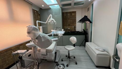 عکس مطب دکتر محمد علی نجفی جراح دندانپزشک ترمیمی و زیبایی