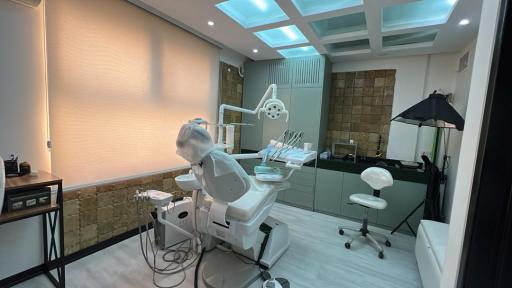 عکس مطب دکتر محمد علی نجفی جراح دندانپزشک ترمیمی و زیبایی