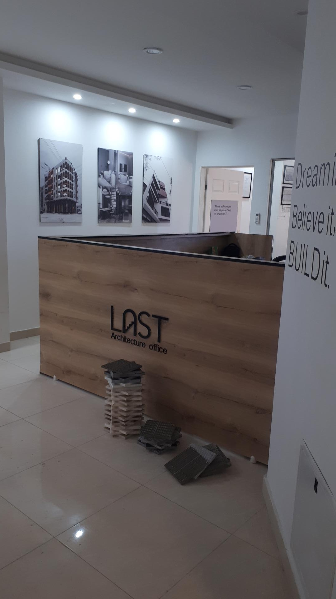 عکس دفتر معماری لَست