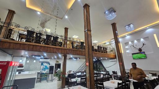 عکس رستوران اکبر جوجه کلبادی