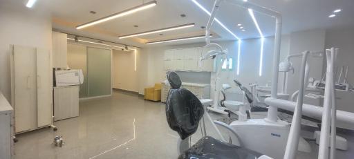 عکس دکتر نیما فتح اللهی دکترای حرفه ای دندانپزشکی