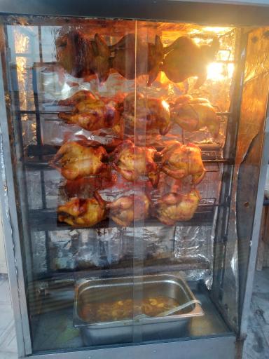 عکس رستوران و تهیه غذای حنا 