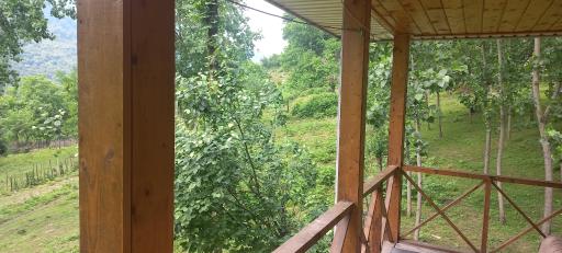 عکس اقامتگاه چوبی شیروان صفری