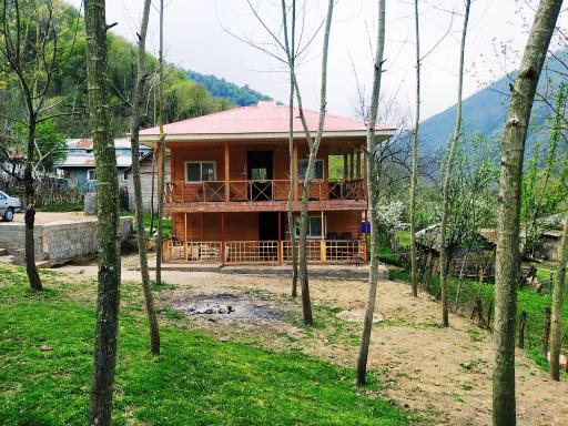 عکس اقامتگاه چوبی شیروان صفری
