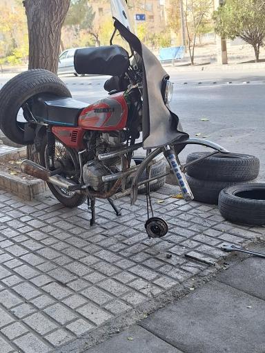 عکس آپاراتی و لاستیک نبی زاده