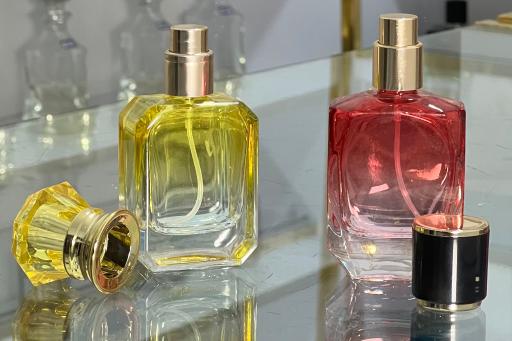 عکس عطرولوژیست