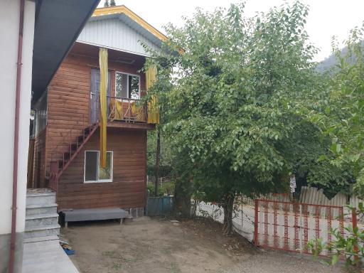 عکس کلبه چوبی عمو داوود
