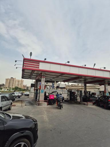 عکس پمپ بنزین 104