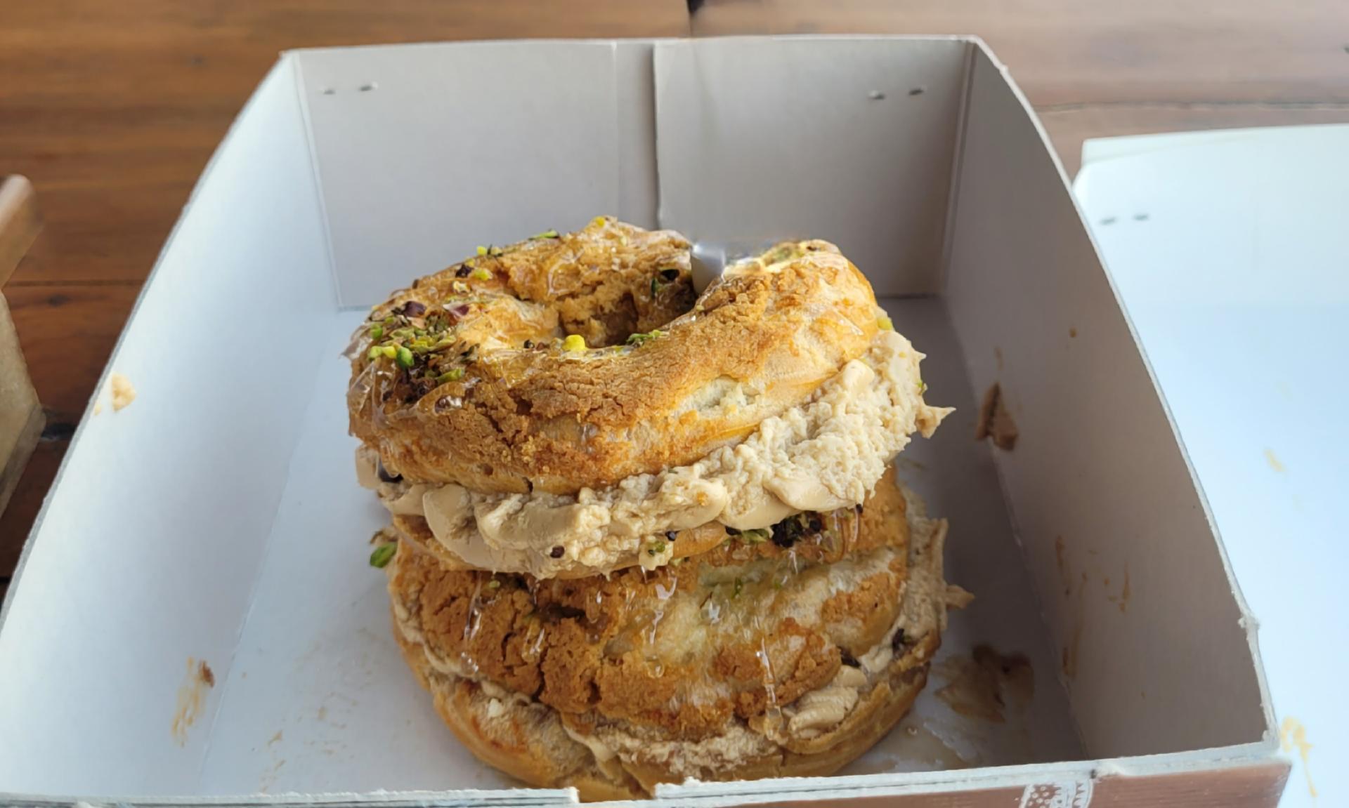 عکس شیرینی حاج خلیفه