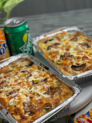 عکس آدم و پاستا