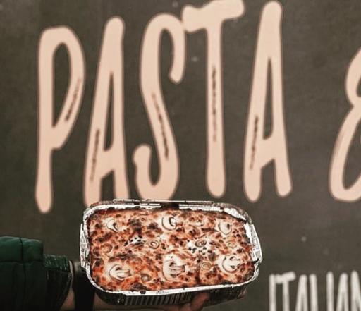 عکس آدم و پاستا