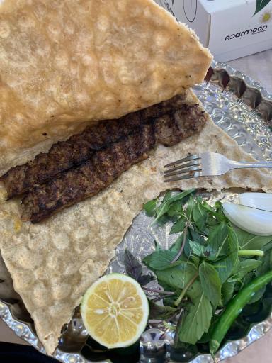 عکس نون و کباب سنتی علی کبابی