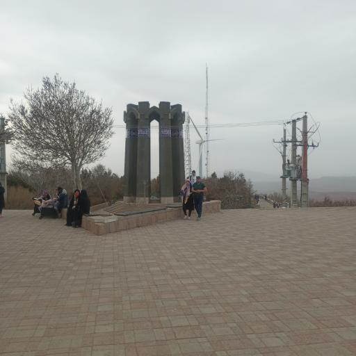 عکس برج یادمان شهدای گمنام