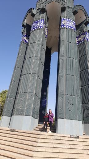 عکس برج یادمان شهدای گمنام