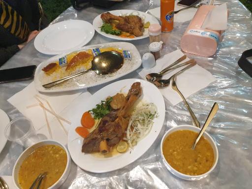 رستوران گل لاله