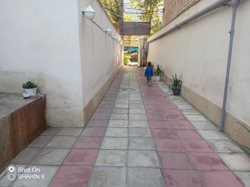 عکس رستوران گل لاله