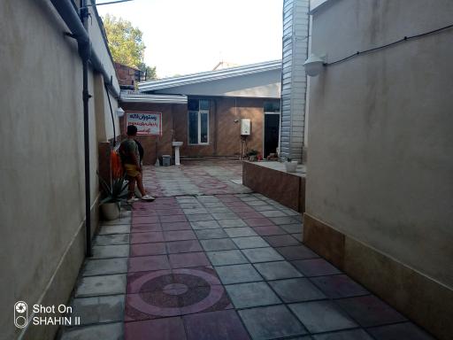 عکس رستوران گل لاله