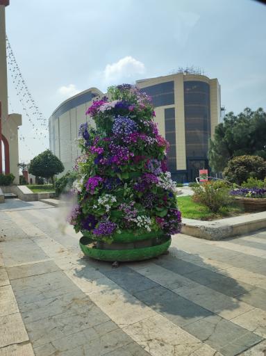 عکس میدان دوم صادقیه