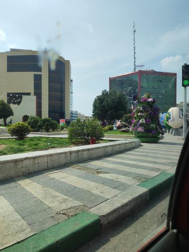 عکس میدان دوم صادقیه