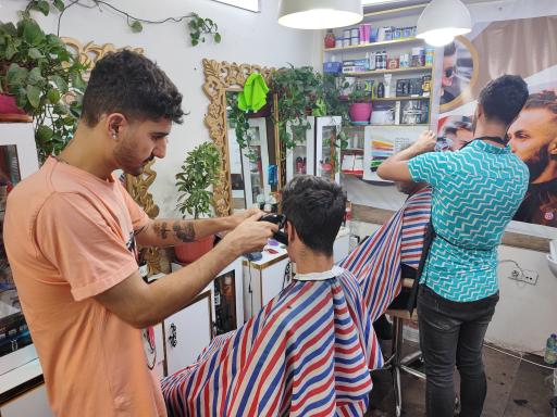 عکس آرایشگاه مردانه احمدی 