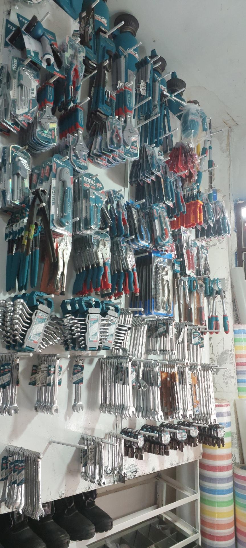 عکس ابزار فروشی خرمی