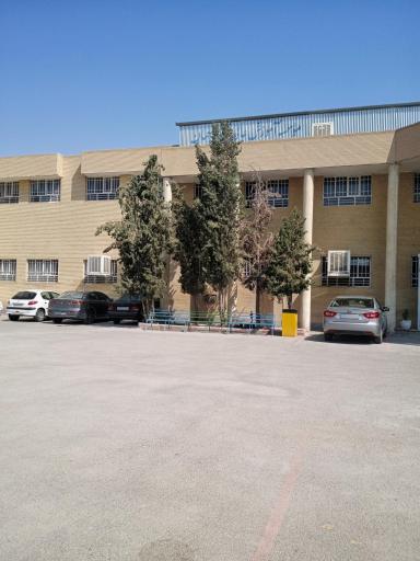 عکس دانشگاه غیر انتفاعی نقش جهان